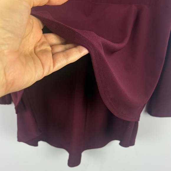 Sympli Deep Burgundy Flowy Fit Button Down Layered Hem Long Sleeve Blouse Size 4 - Picture 10 of 11